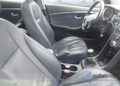 2013 Hyundai Elantra Gt Base W/Blue z USA, uszkodzony, nr VIN KMHD35LEXDU033983